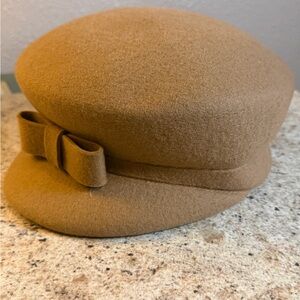 Liz Claiborne Camel Wool Newsboy Cabbie Hat Bow Detail 100% Wool